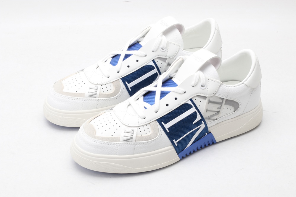VA1ENTIN0 sneaker